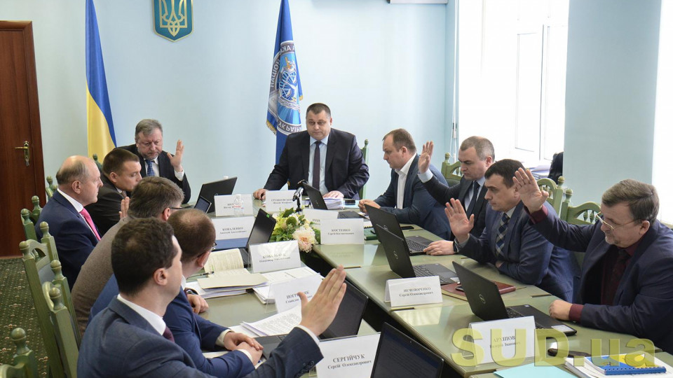 Уволен прокурор, подозреваемый в хранении наркотиков