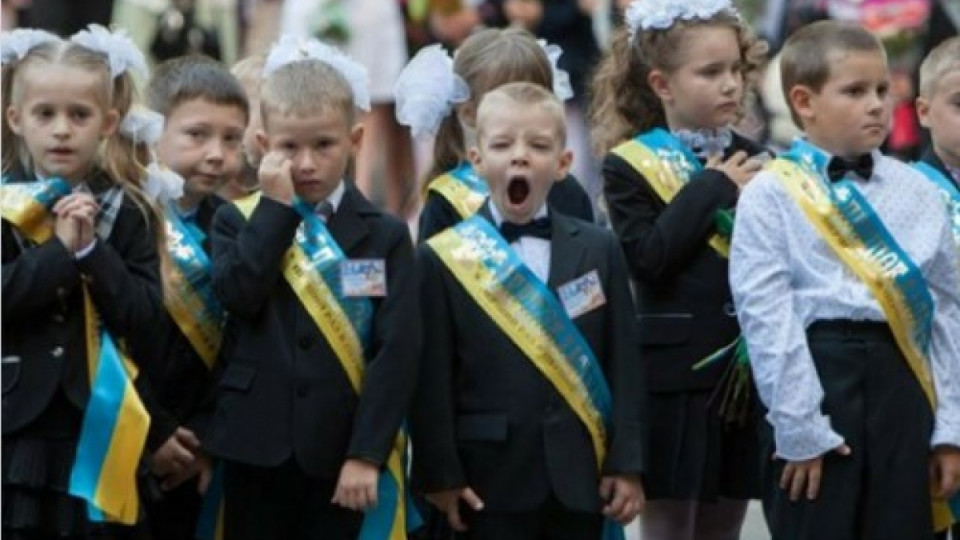 Школьные линейки вредны для здоровья, — Супрун