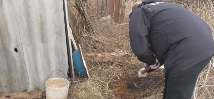 Закопала в огороде: под Одессой мать задушила своего ребенка