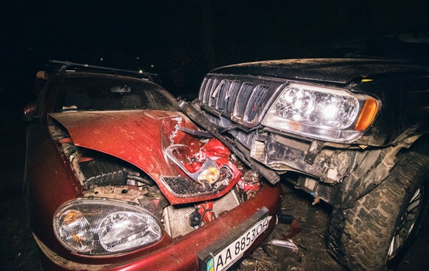 В столице Jeep с пьяным водителем влетел в Daewoo: видео