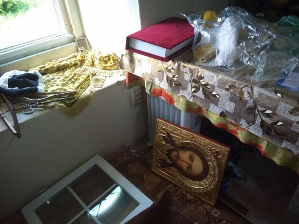 Под Винницой вандалы ограбили и осквернили храм УПЦ МП