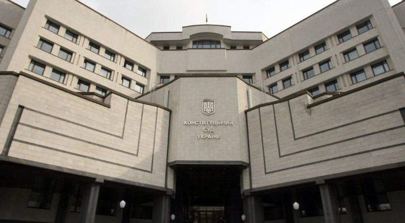 Обрання суддів в парламент та місцеві ради: є подробиці розгляду справи в КСУ