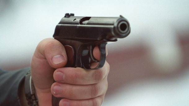 У Полтаві невідомий розстріляв охоронця кафе через зауваження, відео