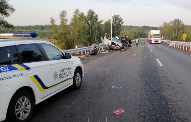 Жуткое ДТП под Полтавой: погибли два человека