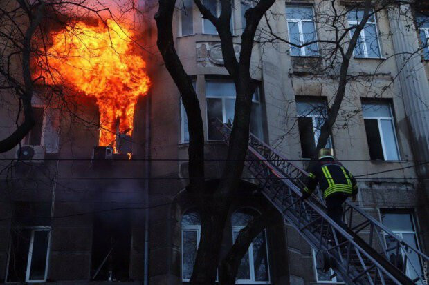 Одеська трагедія: у коледжі можуть обвалитися стіни