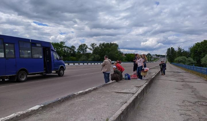 В Сумах у маршрутки на полном ходу отвалилось колесо: фото