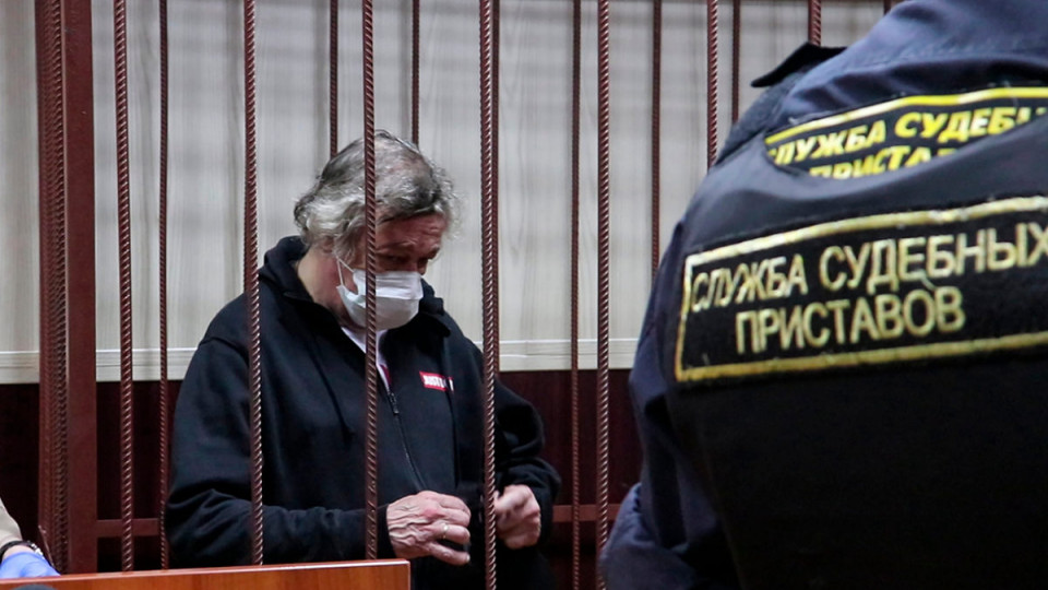 Смертельное ДТП с пьяным Ефремовым: адвокат собрал доказательства невиновности актера