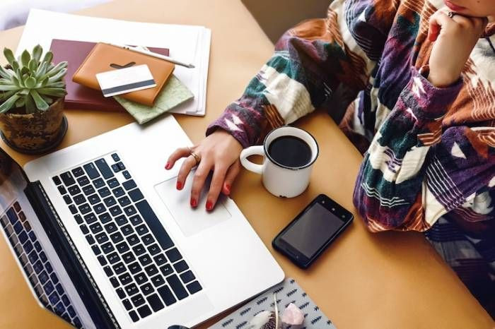 Рада планує законодавчо врегулювати працю домашніх працівників