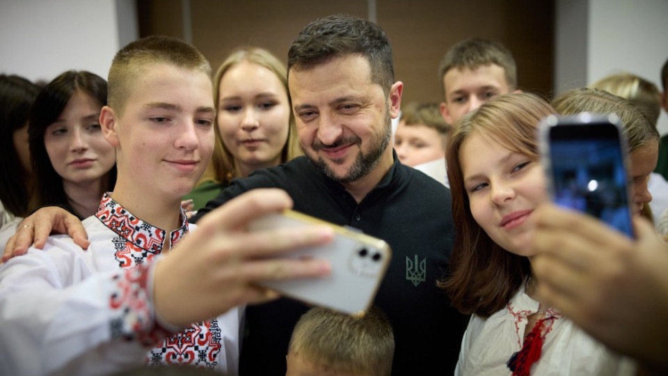 Владимир Зеленский и Андрей Пленкович встретились с детьми украинских воинов в Хорватии