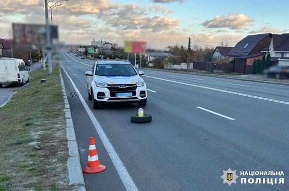 В Броварах от прицепа легковушки отлетело колесо и ударило 4-летнюю девочку