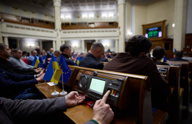 Закон об отмене повышения налогов «задним числом» не подписан, так что действующим остается закон о повышении с 1 октября