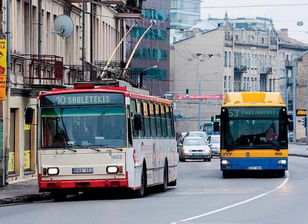 Одне з литовських міст продовжило пільговий проїзд для українців у 2025 році