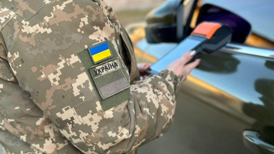 В Україні змінили правила виїзду за кордон для контрактників віком 18-25 років