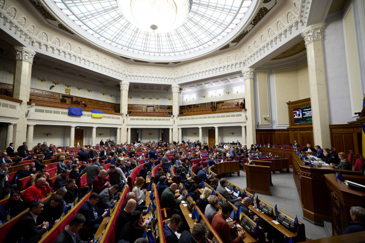 В Раде зарегистрировали пять проектов постановлений, которыми остановлено подписание спикером закона об отмене Хозяйственного кодекса