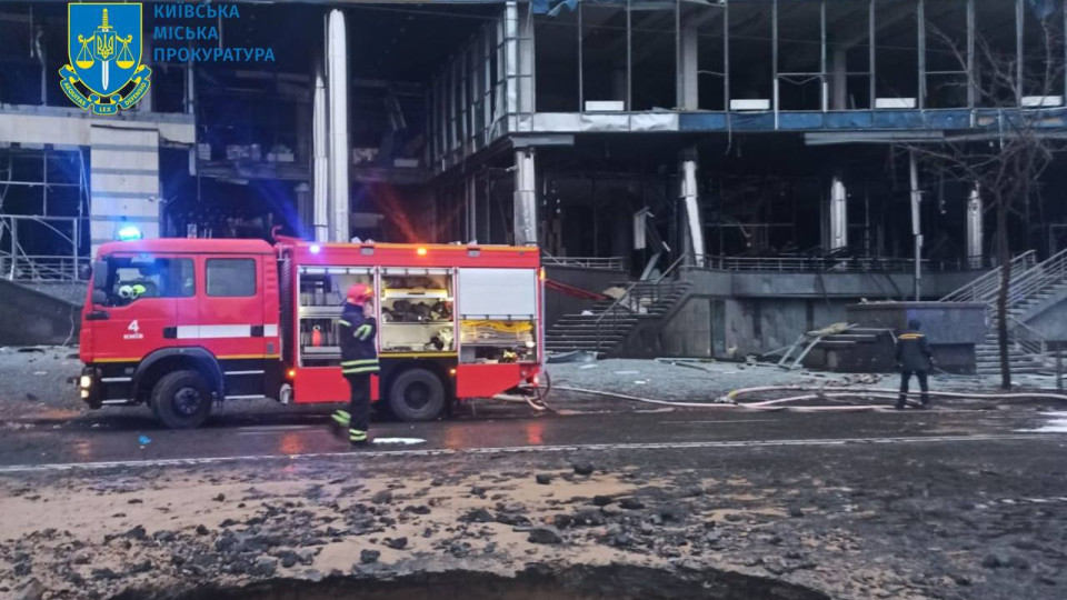 Через ракетний ударо по Києву підтверджено загибель трьох людей, фото