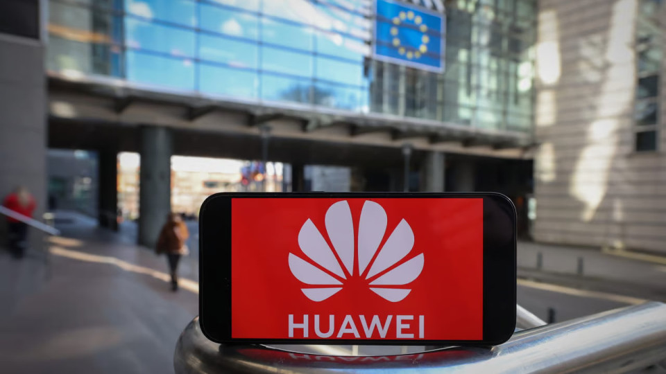 Представникам Huawei заборонили входити до приміщень Європарламенту через корупційний скандал у Брюсселі