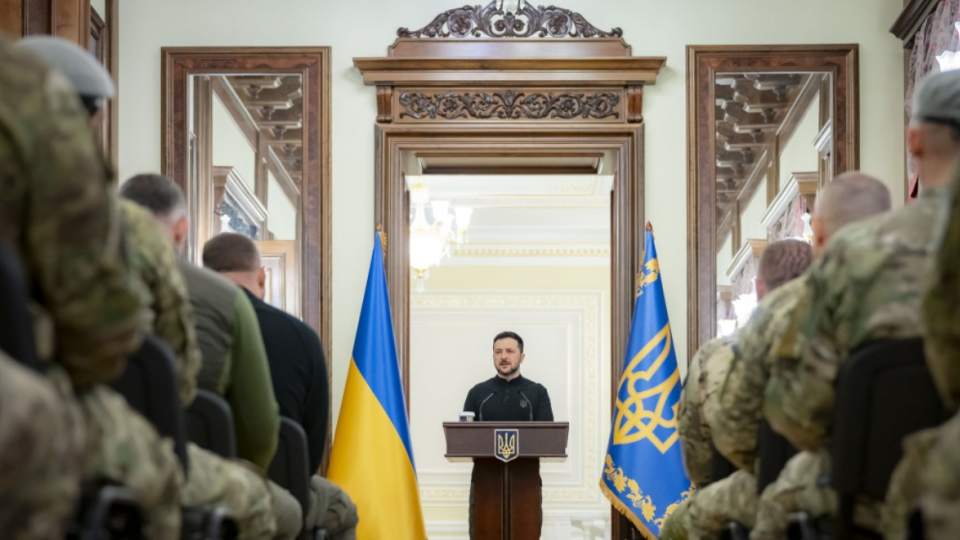 Зеленский присвоил звание бригадного генерала двум начальникам управлений СБУ