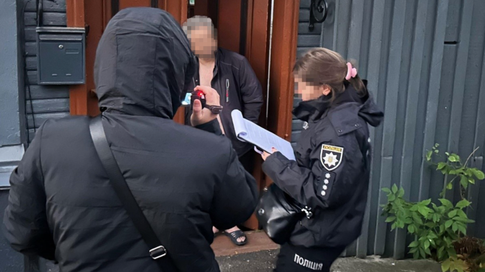 У Полтаві судитимуть викладача вокалу, який ґвалтував дітей, що приходили до нього на заняття