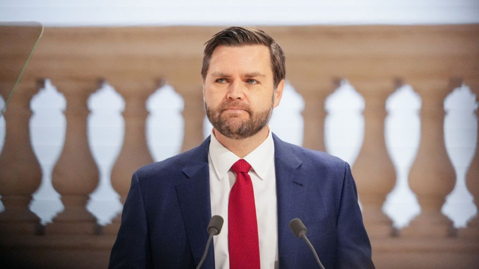 Між позиціями України і РФ прірва, ми будемо вести перемовини про мир ще наступні 100 днів, — віцепрезидент США Венс