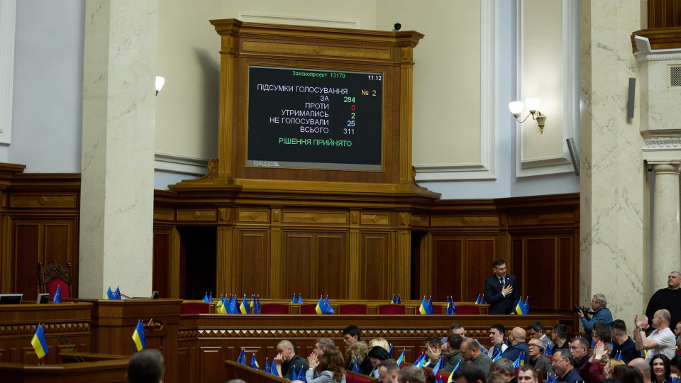 Порушення прав вчиняються здебільшого через норми, які дозволяють ТЦК здійснювати призов громадян, незалежно від місця перебування на військовому обліку – звіт Омбудсмена