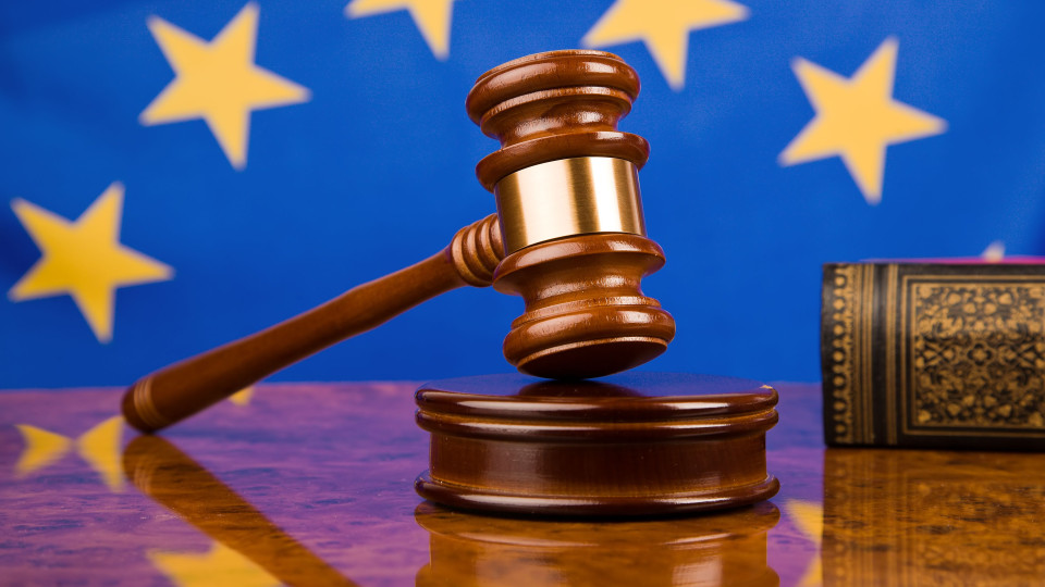 Українською мовою перекладено спільну інформаційну довідку, яка стосується практики ЄСПЛ та Суду справедливості ЄС щодо масового спостереження