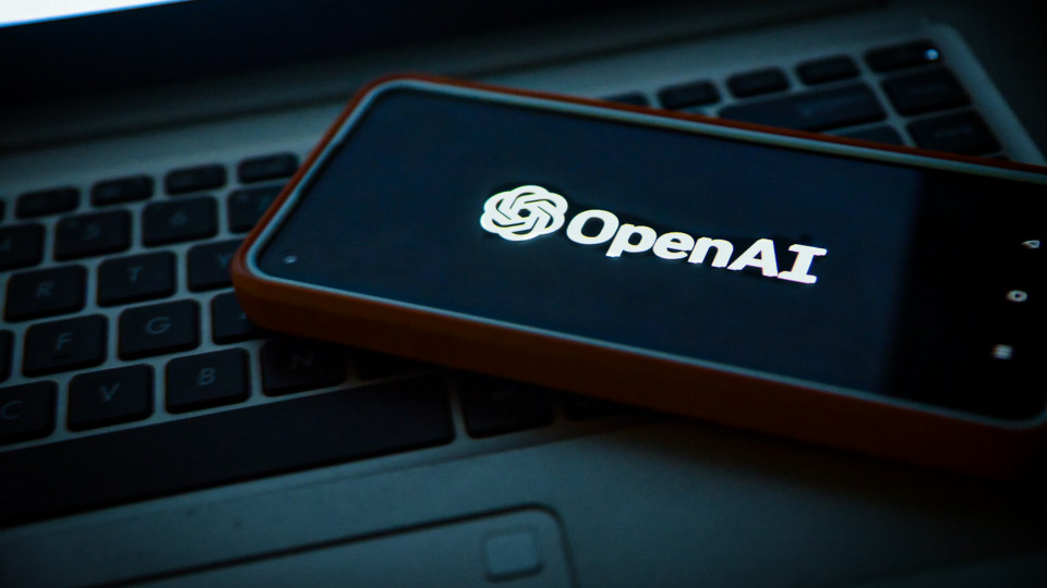 OpenAI відмовляється від планів перейти на комерційну основу
