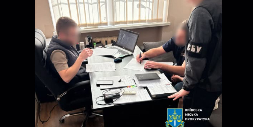 Посадовець держустанови виплатив понад 2,2 млн грн зарплати працівникам, які були за кордоном