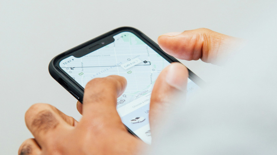 Uber и китайская Pony AI запускают беспилотные такси на Ближнем Востоке