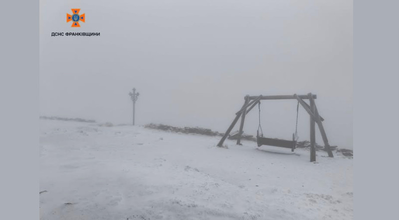 Зима в мае — в Карпатах выпал снег и ударил мороз