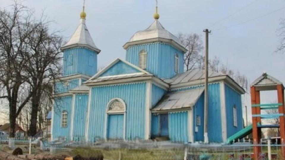На Хмельниччині суд зобов’язав оформити документи на історичну дерев’яну церкву 19 століття