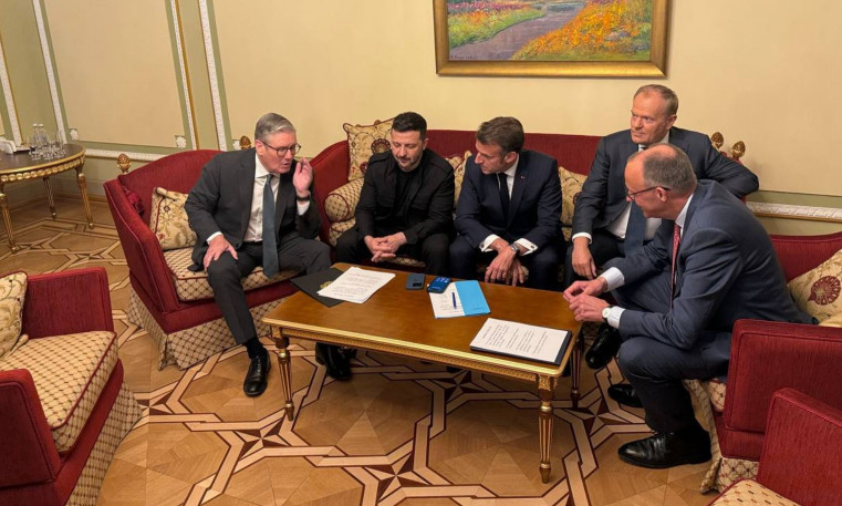 Зеленський та європейські лідери після зустрічі «Коаліції охочих» провели телефонну розмову з Трампом — Сибіга