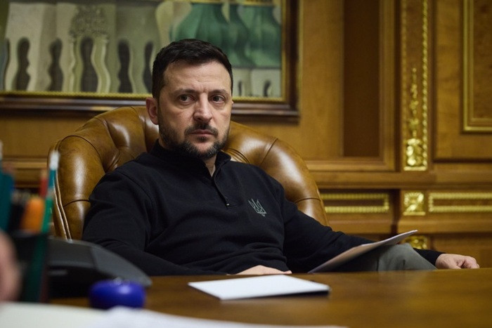 Зеленський заявив, що Україна готова зустрітися з РФ, якщо Росія підтвердить припинення вогню з 12 травня