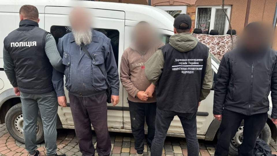 На Закарпатті суд обрав запобіжний захід двом служителям УПЦ МП, які переправляли за кордон ухилянтів