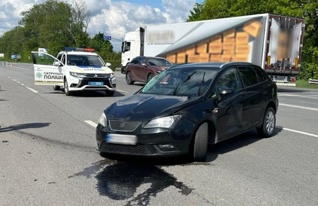 На Львовщине в ДТП пострадали двое детей – авто вылетело с дороги, фото