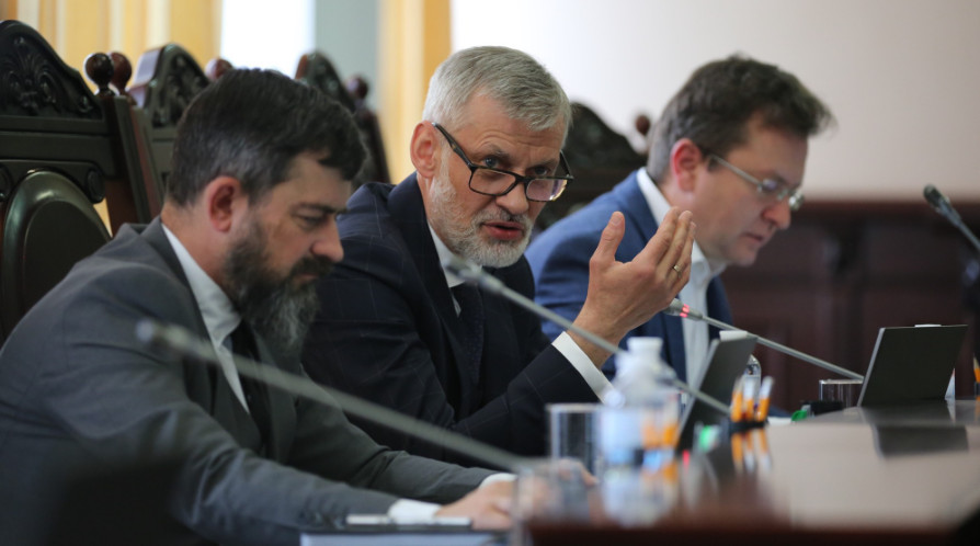 Конкурс в административные апелляции – только одна кандидатка удачно прошла собеседование, но это еще не точно