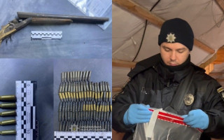В Одесской области мужчины хранили автомат и гранаты — оружие везли с фронта и покупали онлайн