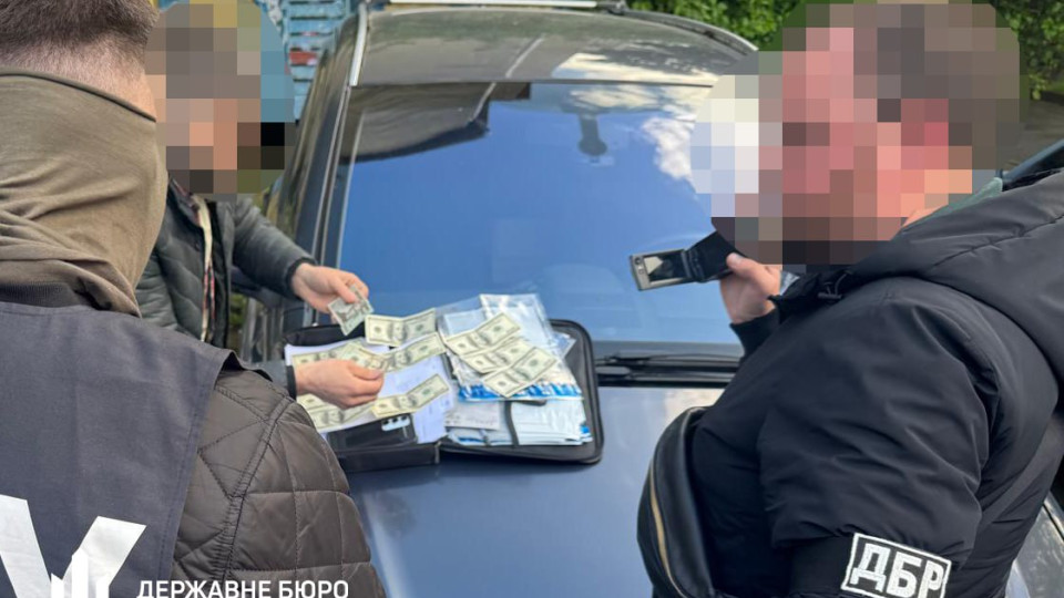 $2000 за государственную тайну – задержан заместитель руководителя отдела полиции Ивано-Франковской области