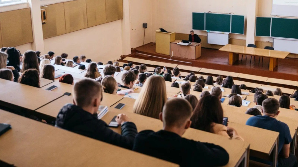 Вступ до вишів для хлопців лише з військово-обліковим документом — нові правила з 2025 року