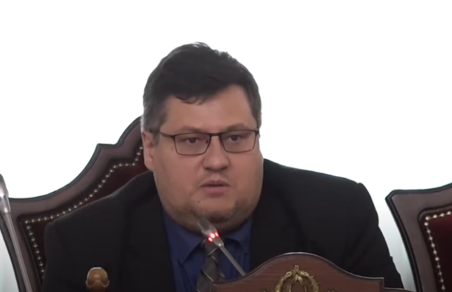 Судья Верховного Суда Виктор Пророк возмутился тем, что его консультанта мобилизовали
