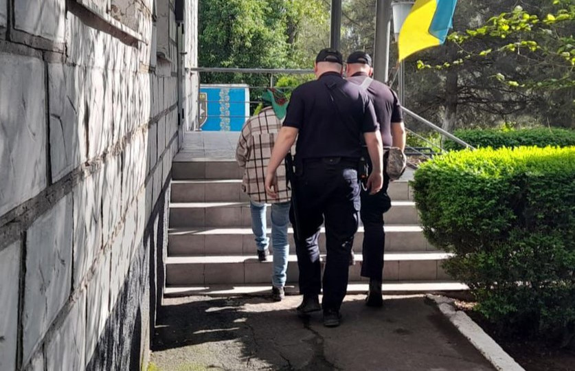 На Одещинні мати ножем поранила свого 17-річного сина