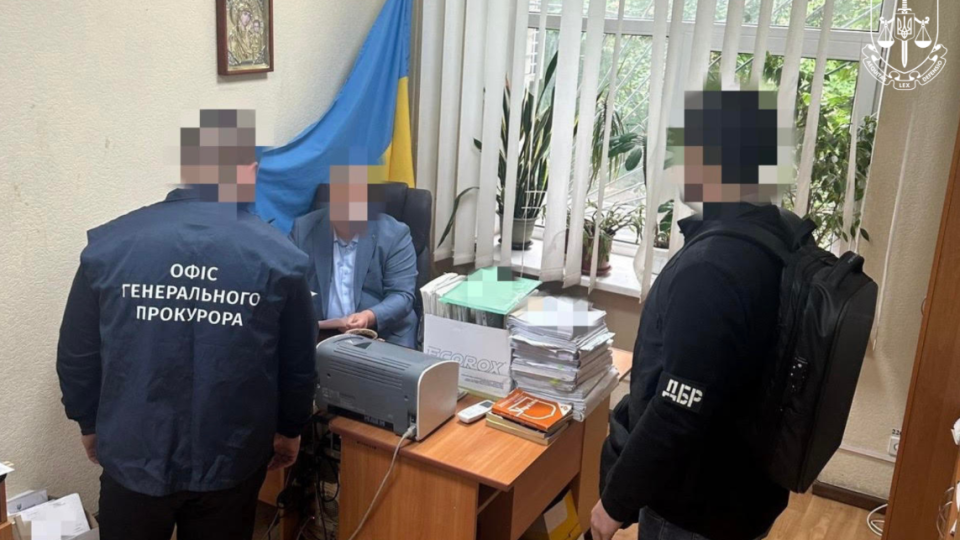 Перед судом предстанет судья одного из райсудов Кропивницкого, пытавшегося завладеть средствами фермерского хозяйства