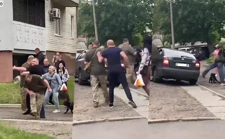 В Черкассах толпа мужчин и женщин напала на сотрудников ТЦК, видео
