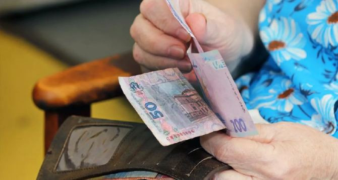 Стало известно, изменится ли минимальная пенсия в июне