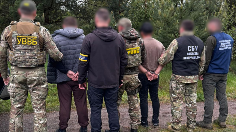 На Волыни задержали мужчину, который за $6 тысяч пытался переправить военнообязанного в Беларусь