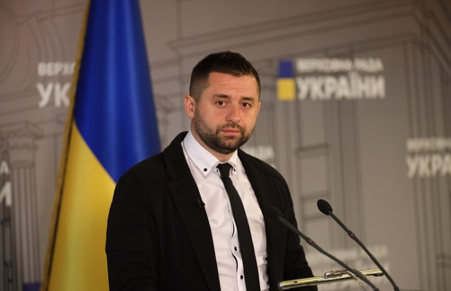 Мужчин, не состоящих на учете в ТЦК или находящихся в розыске, разрешат временно бронировать на критически важных предприятиях