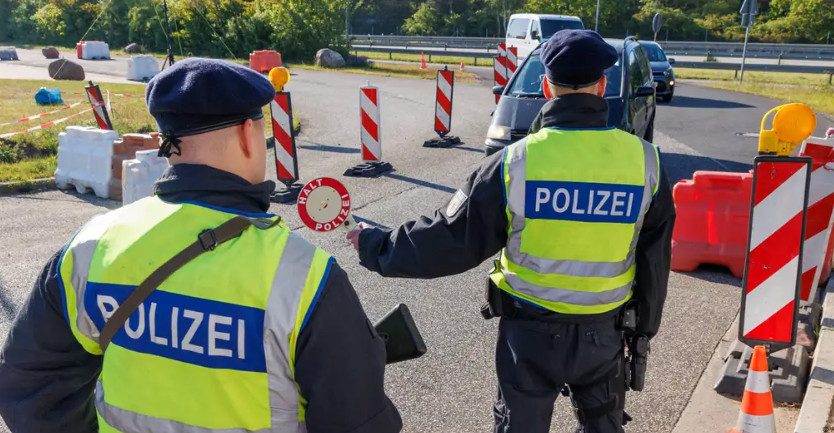 Суд в Германии признал незаконным разворот мигрантов на границе