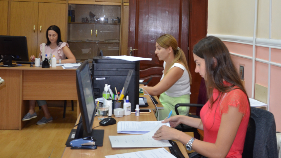 Кількість молодих фахівців на державній службі продовжує скорочуватися – НАДС