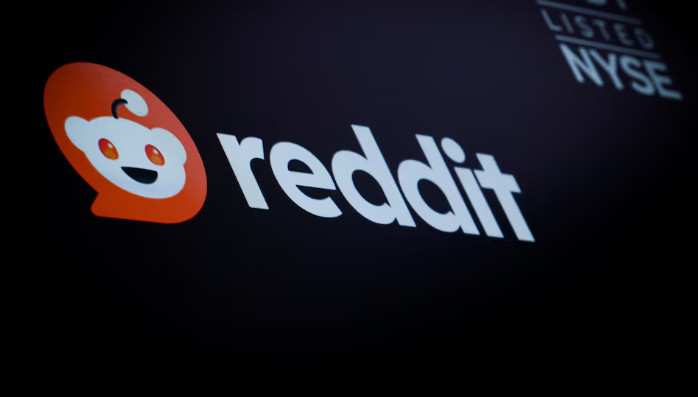 Соцсеть Reddit подала в суд на Anthropic за использование контента для обучения ИИ