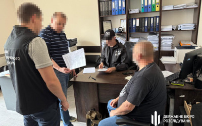 14 ділянок, 3 авто і зброя – ексначальника одного з управлінь сил логістики ЗСУ підозрюють у збагаченні на 12 млн