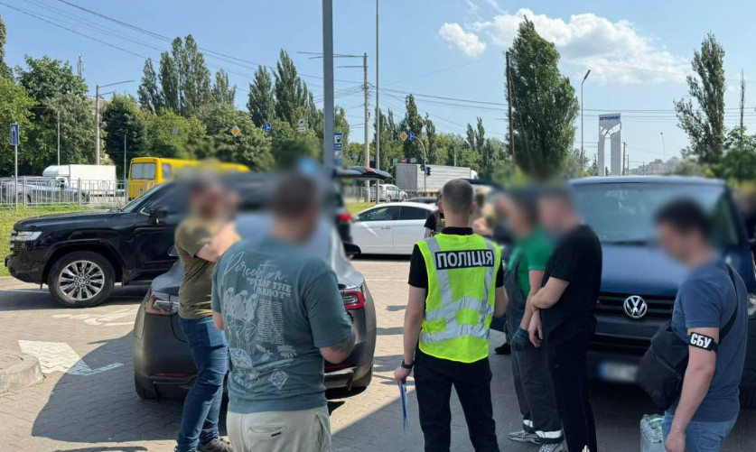 За 13 тыс евро в Словакию через лес — задержали двух дельцов